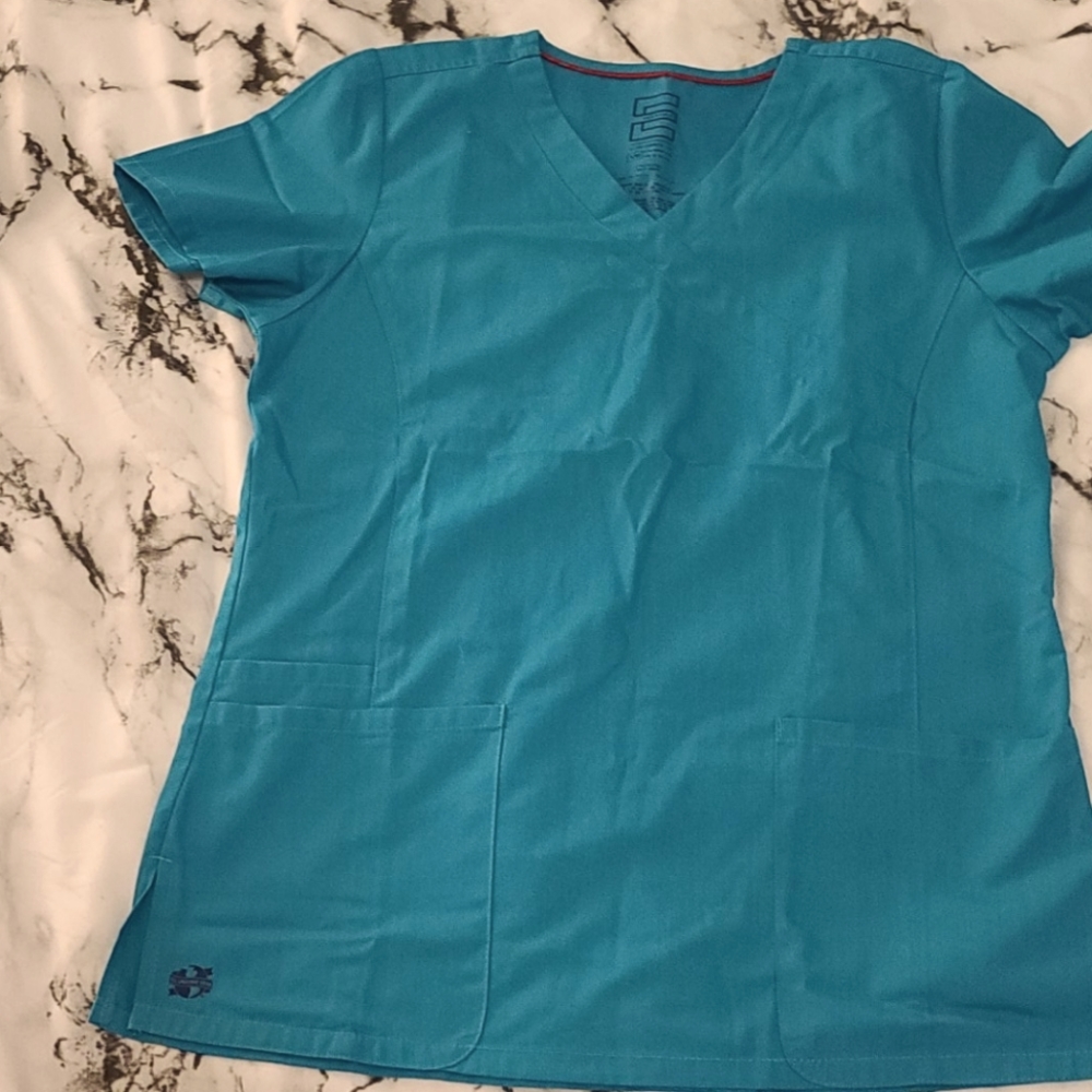 Medical scrubs complete set